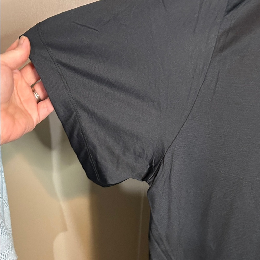 Nike Men's SEC Black Athletic Tee NWT - Picture 4 of 8